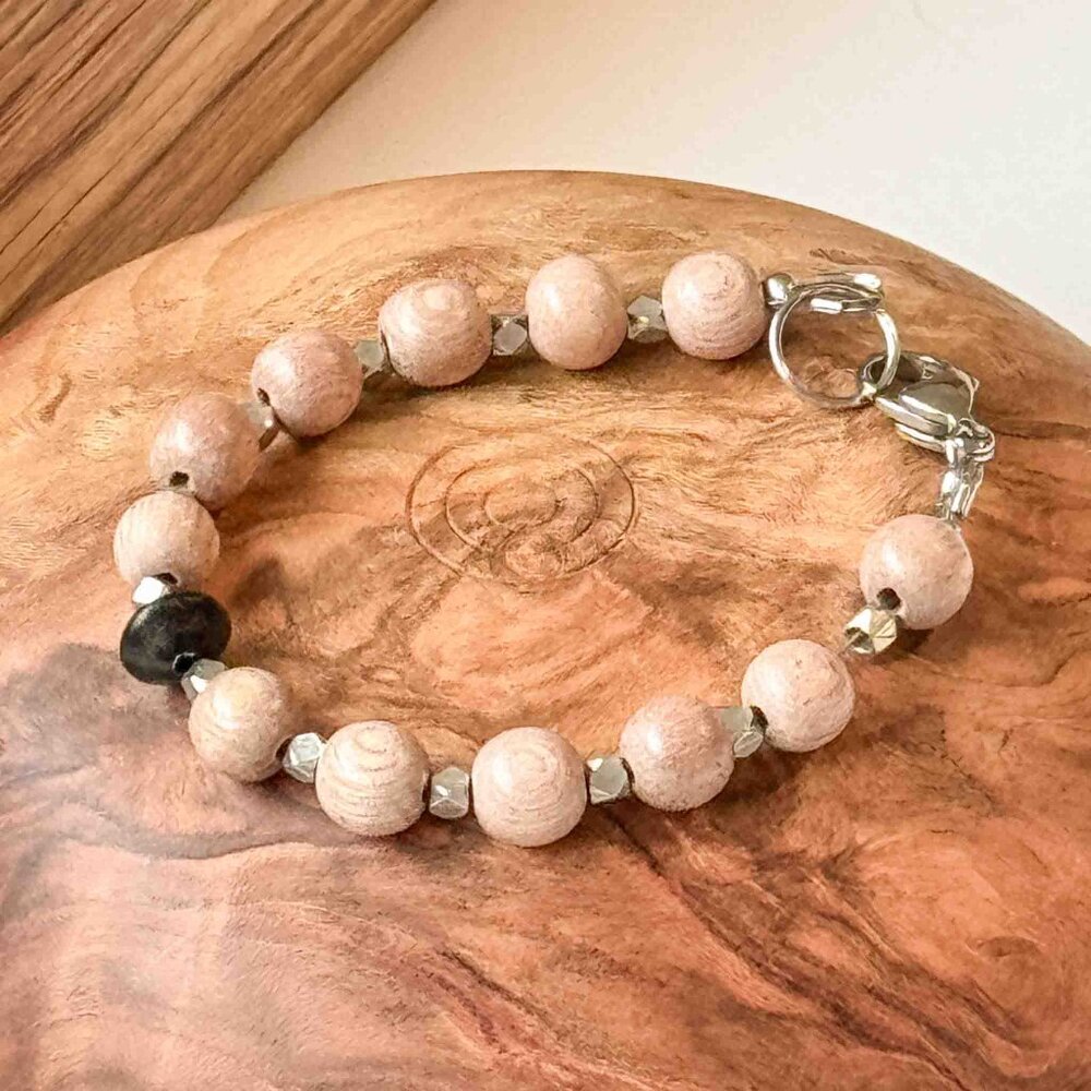 Unisex Rosewood beaded bracelet with metal accent beads - Picture 8 of 8